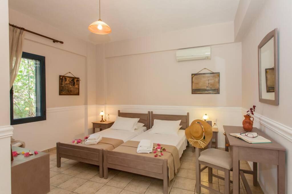 Villa Manolis Chania  Exteriör bild
